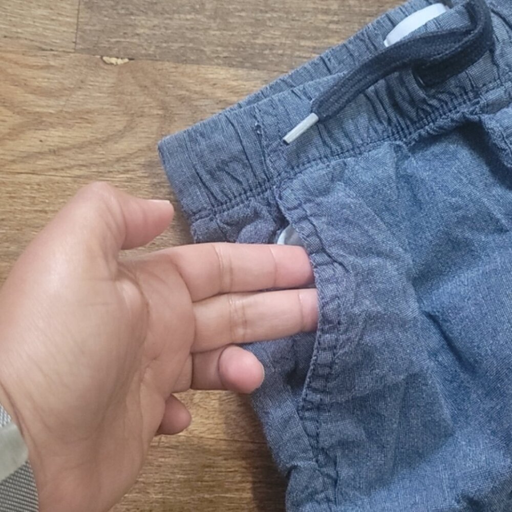 Old Navy Cargo Shorts - Picture 3 of 6